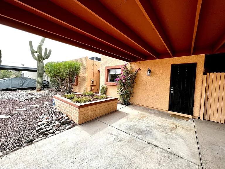 1422 S Moonflower Ln — Photo 3