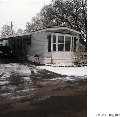 1st image of 104 Pat Dr