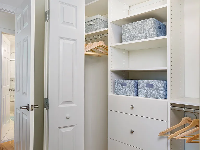 The Adams Townhomes - Closet