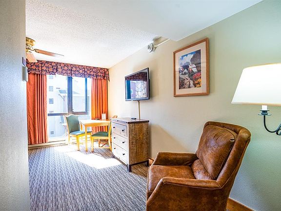 5th image of 6 Emmons Road #240