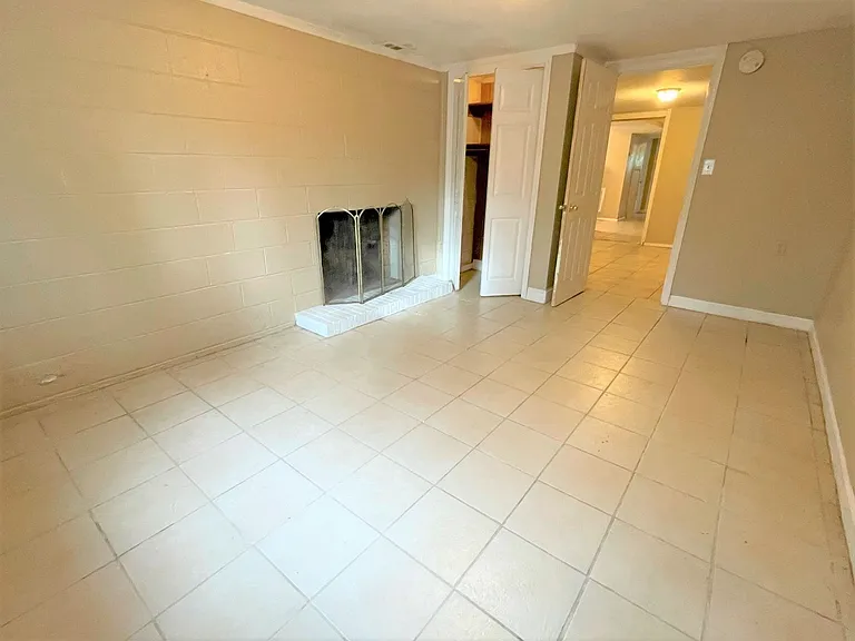717 Williams Cir — Photo 24