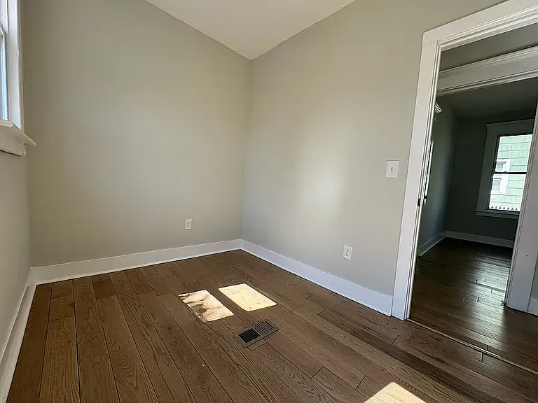 207 Goodrich St — Photo 7
