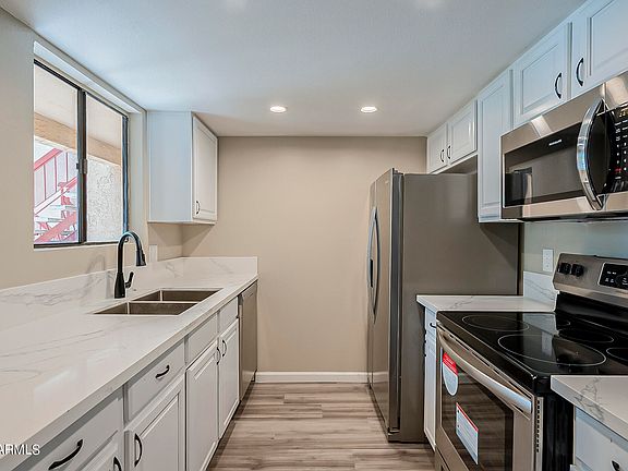 4th image of 3131 W COCHISE Drive #140
