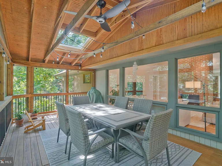 1715 Hollinwood Dr — Photo 22