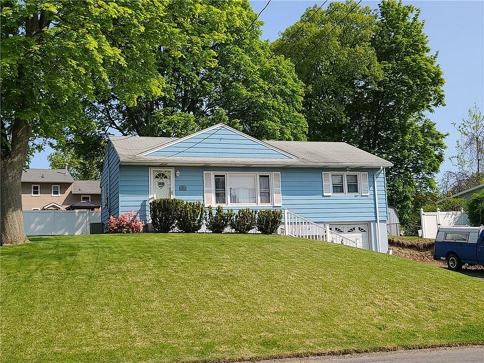 1st image of 13 Valewood Drive