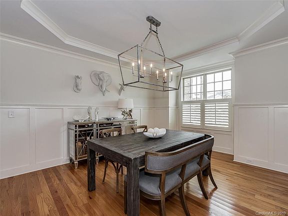 5th image of 6823 Providence Ln W