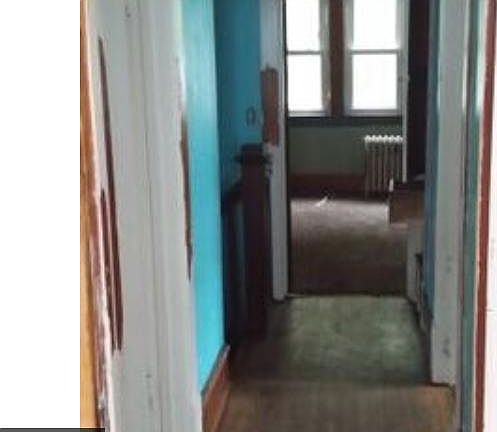4th image of 323 Lawson Ave E