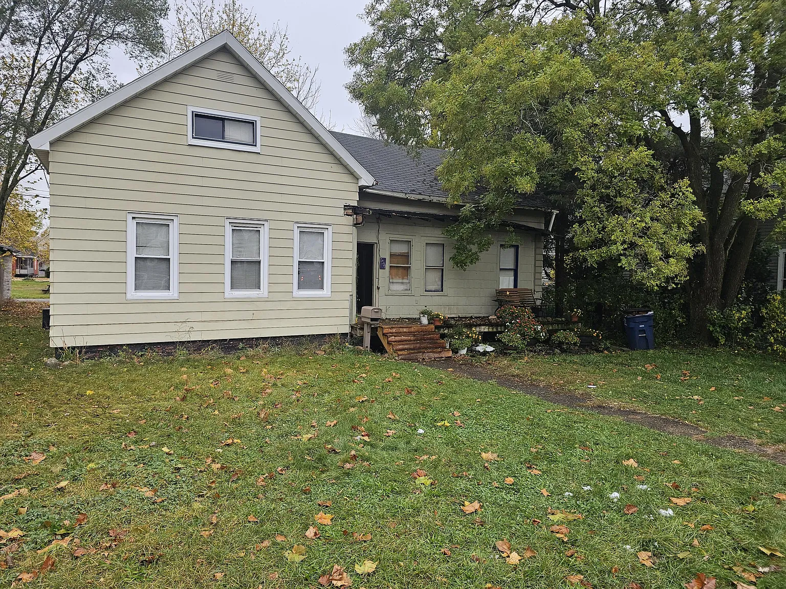 1301 Manhattan St photo 1