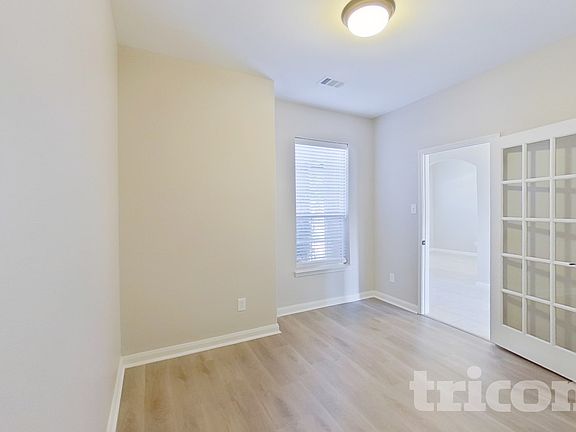 3rd image of 616 Meadow Springs Dr