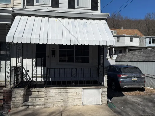 1419 E Market St, Mahanoy City, PA 17948