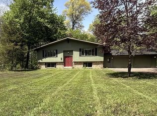 9211 168th Ave NE, Columbus, MN 55025