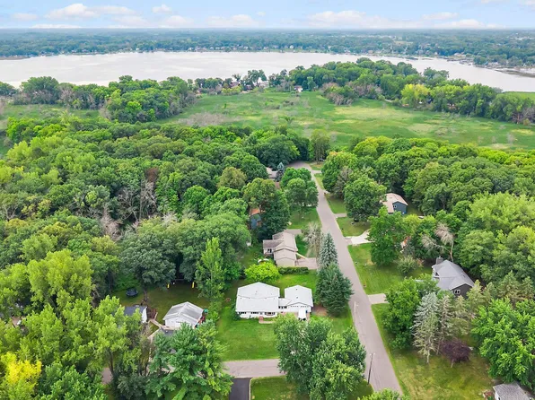 7611 229th St N, Forest Lake, MN 55025