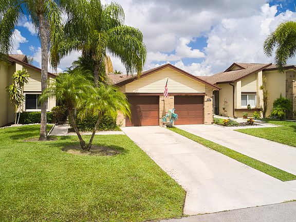 3rd image of 154 Ramblewood Circle