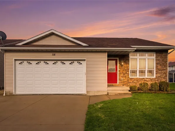 718 Dakota St, Anamosa, IA 52205