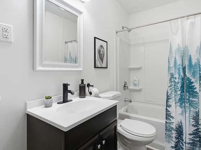 2416 Ridgecrest Dr — Photo 30