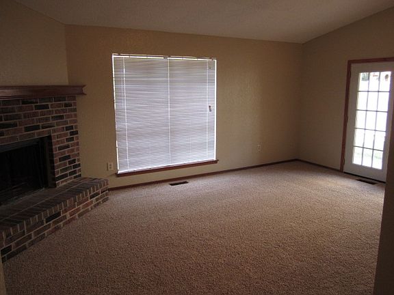 4th image of 2701 Pennington Ave
