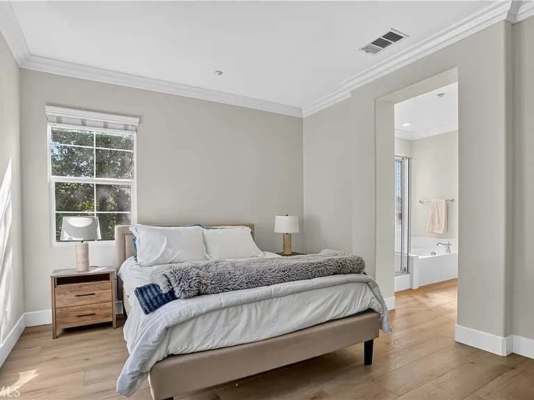 53 Sheridan Ln — Photo 17
