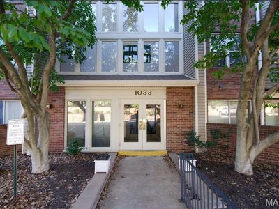 1033 Wilton Royal Dr APT 210, Saint Louis, MO, 63146