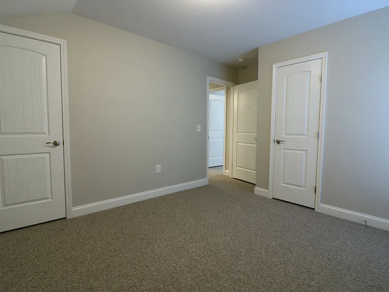 383 E Woodland Dr — Photo 19