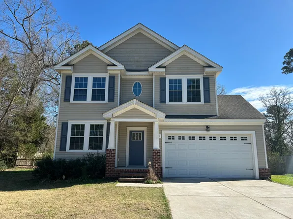 2051 Maywood St, Chesapeake, VA 23323