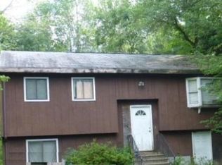 10 Eaton Ave, Auburn, MA 01501