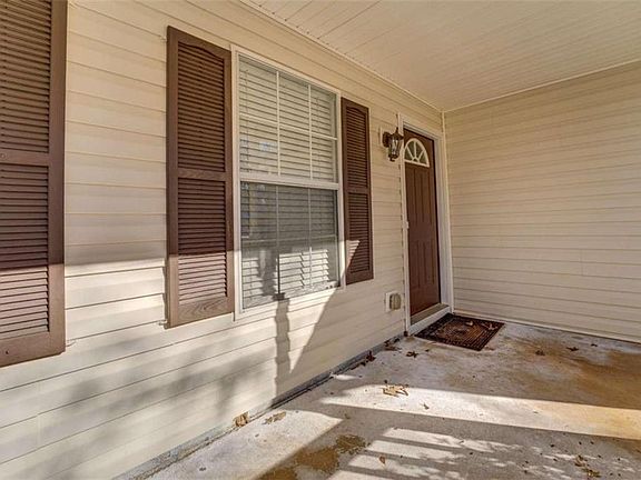 5th image of 35 Cashew Ct