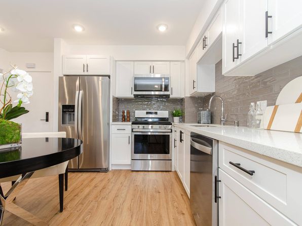 1522 S Orange Grove Ave APT 106