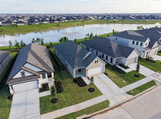 27435 Sunterra Village Dr, Katy, TX 77493