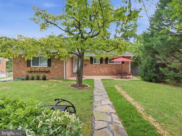 611 Eliot Rd, Pasadena, MD 21122