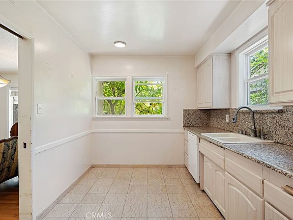 5th image of 6217 Van Noord Ave