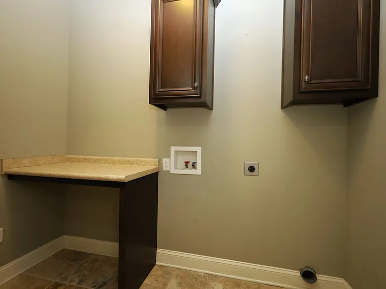 4634 Amelia Cir — Photo 10