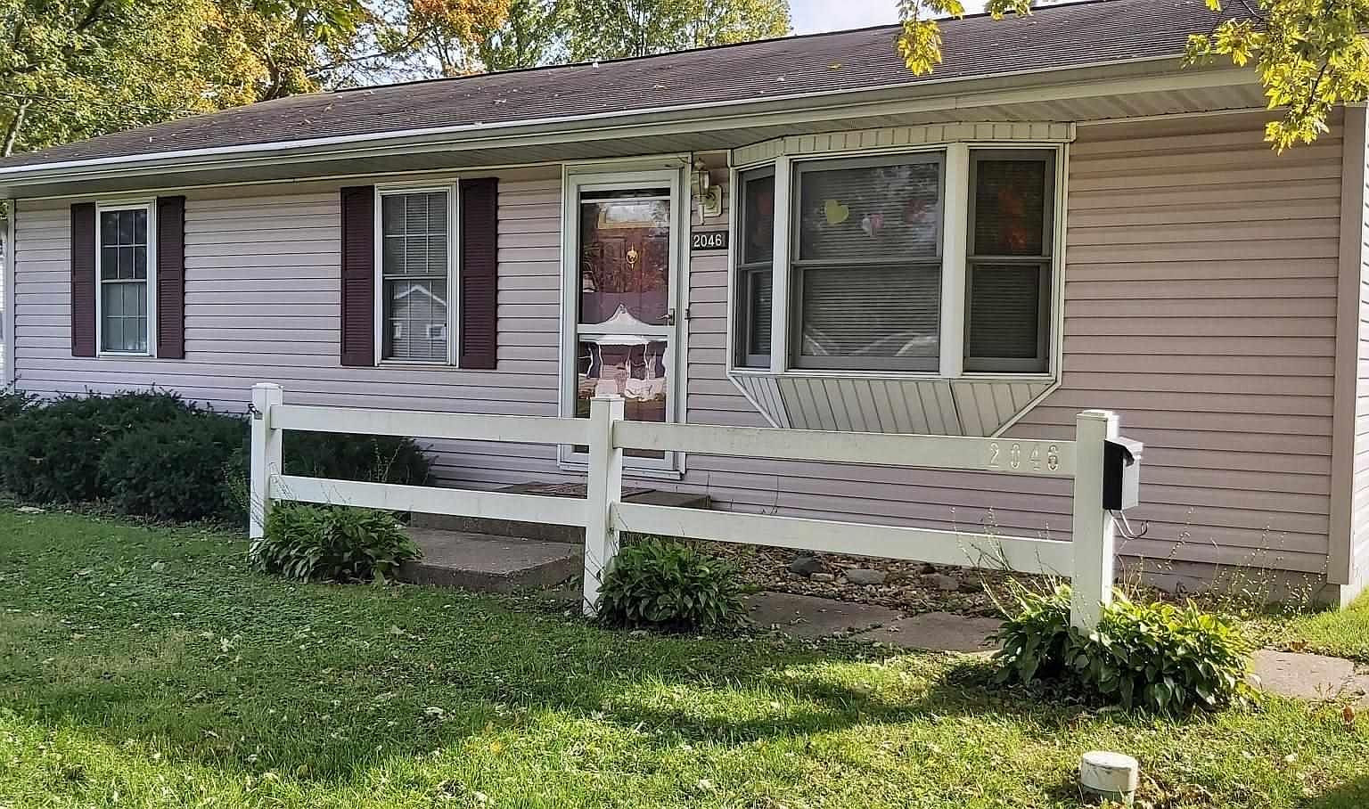 2046 Dr, Galesburg, IL 61401 Zillow