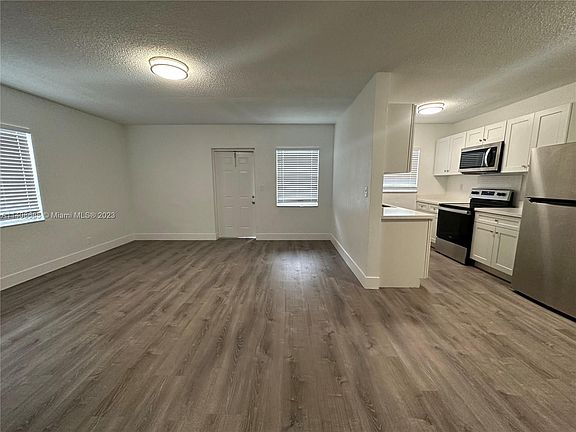 5th image of 3660 NE 11th Ave APT 1-8