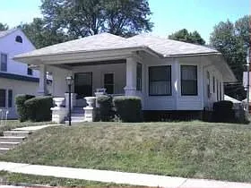 2414 Leclaire St photo 1
