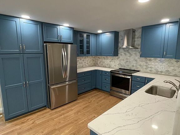 3rd image of 4524 Dorset Ave