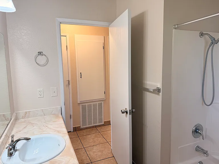 135 Brookridge Dr — Photo 18