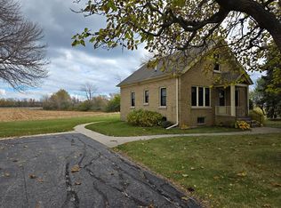 13062 N Port Washington Rd, Mequon, WI 53097