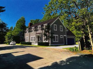 983 Maplewood Rd, Lake Forest, IL 60045