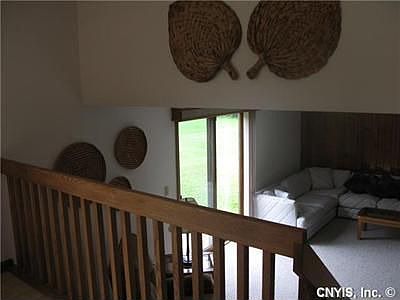 3rd image of 106 Sanderson Dr