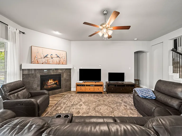 1604 Moss Trail Ct — Photo 25