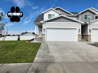 3327 Judy St, Ammon, ID 83406