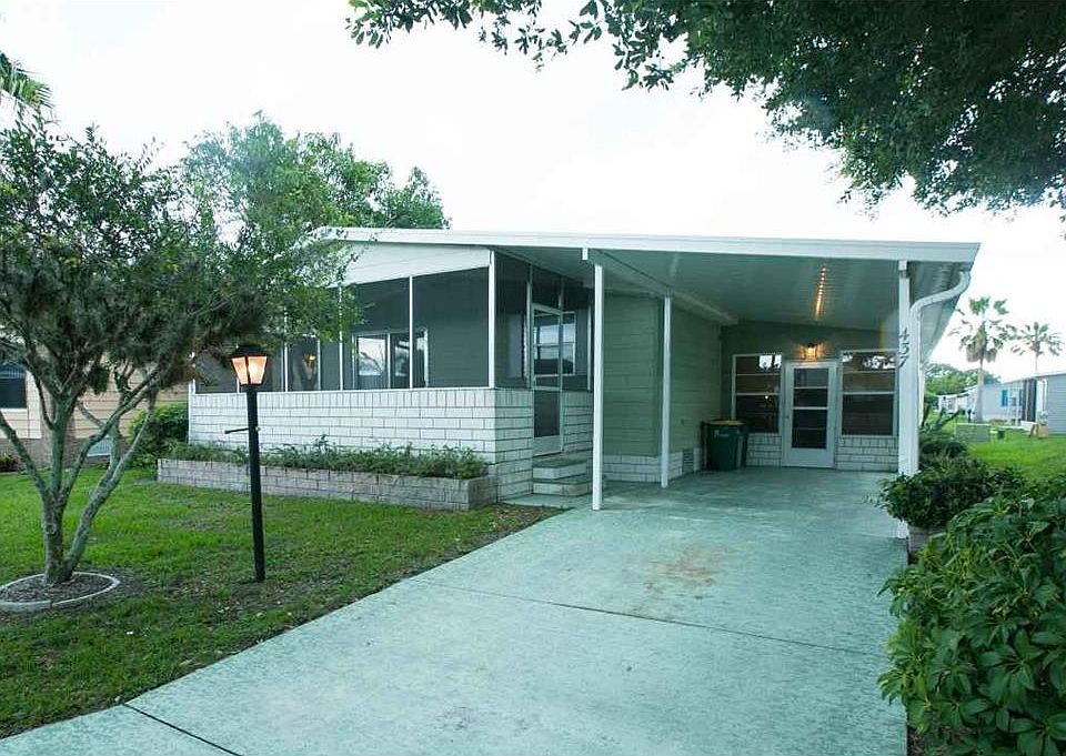 1st image of 437 Royal Tern Dr