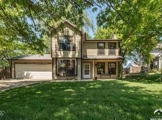1916 E 25th Ter, Lawrence, KS 66046