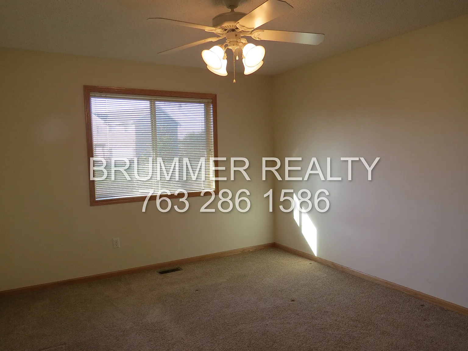 3 bed, $1,950 — Photo 2