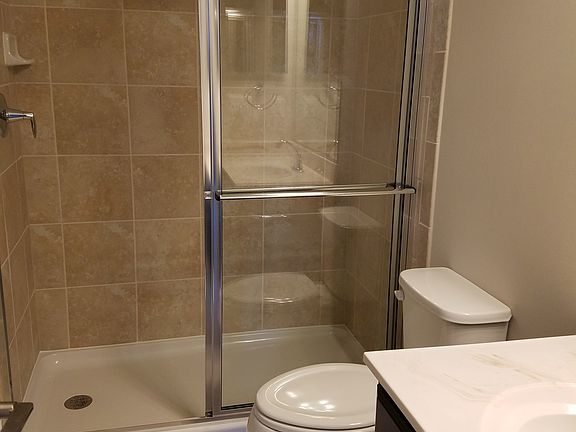 5th image of 43001 Rosemount Woods Ter