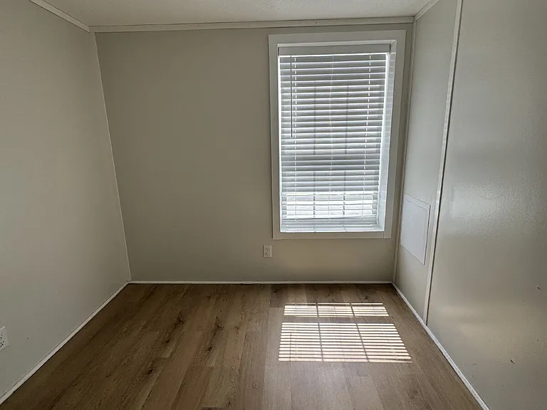 253 Friendly Cir — Photo 5