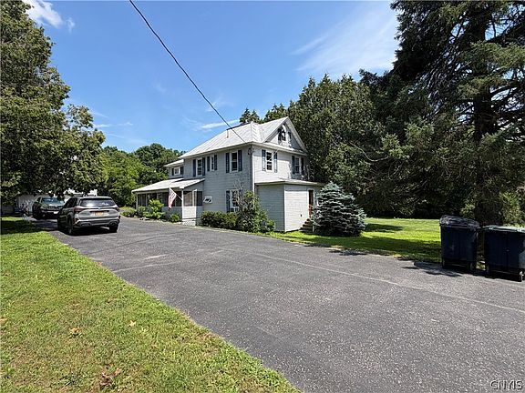 2nd image of 1304 S Hammond Rd