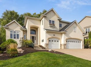 9258 Shetland Rd, Eden Prairie, MN 55347