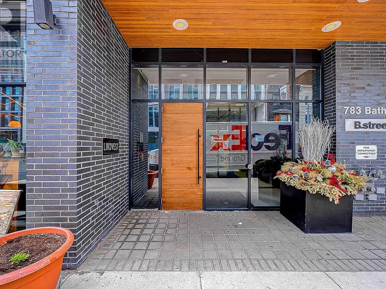 783 Bathurst St #325 — Photo 7