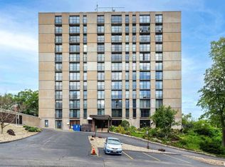 1800 7th St APT 10E, East Moline, IL 61244